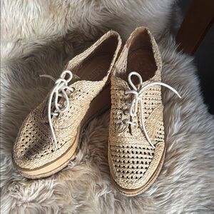 Schutz platform shoes